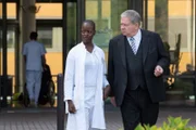 Staatsanwalt Bernd Reuther (Rainer Hunold) ermittelt im Fall des getöteten Gärtners der wohlhabenden Familie Maurée. Doch was hat der schlimme Verdacht der Ärztin Leila Johne (Florence Kasumba) mit dem Mordfall zu tun?
