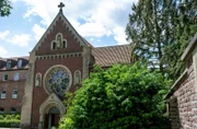 Die erste Reise geht nach Münster in den historischen Klostergarten eines Kapuzinerordens.