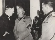 Münchner Abkommen, Premier Neville Chamberlain im Gespräch mit Mussolini.