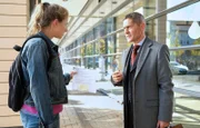 Wanda Schäfer (Henriette Nagel) bekommt mit, dass Dr. Kaminski (Udo Schenk) Sarah Marquardt von ihrer Lese-/Rechtschreibschwäche erzählt hat. Wanda fühlt sich von Kaminski hintergangen und will ab nun auf seine Hilfe verzichten.
