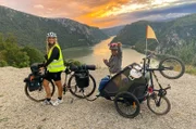 Sonnenuntergang am schwarzen Tor in Serbien. Eine Doku-Serie von Thorafilm im Auftrag des Saarländischen Rundfunks.