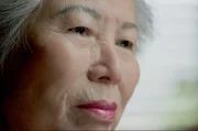 Le Ly Hayslip ist eine vietnamesisch-amerikanische Schriftstellerin und Philanthropin.