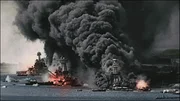 SCREEN GRAB: 7. Dezember 1941, Pearl Harbor: Amerikanische Schiffe wurden während des japanischen Angriffs schwer beschädigt.