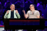 Rateteam-Kapitän Elton (r.) und der Fernsehmoderator Bernd Stelter (l.) bilden ein Rateteam.
