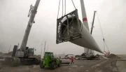 58 Meter langer ultraleichter Glasfaserverbund, nur 15 Tonnen pro Blatt. Weitere Fotos erhalten Sie auf Anfrage.