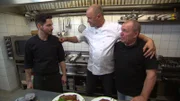 Frank Rosin (M.) erkennt nach kurzer Analyse: Im Restaurant "Silberpfeil" fehlt eine grundlegende Struktur ...