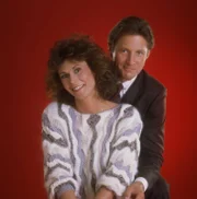 Ein unschlagbares Team: die Hausfrau Amanda King (Kate Jackson, l.) und der Geheimagent Lee Stetson (Bruce Boxleitner, r.) ...