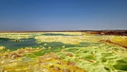 Das Gebiet um den Dallol gilt als einer der lebensfeindlichsten Orte der Erde. Dennoch suchen Forscherinnen und Forscher hier nach Leben.