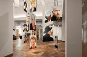 Museum für Gestaltung, Ausstellungsstraße, Zürich mit der Ausstellung: Oliviero Toscani: Fotografie und Provokation.