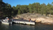 Apocalyptica auf dem Anleger: Paavo Lötjönen ist Mitglied der berühmten Cello-Rock-Band und arbeitet den Sommer über als Krankenpfleger auf dem Arztboot in den Schären.
