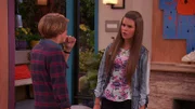 L-R: Henry Hart (Jace Norman), Bianca (Maeve Tomalty)