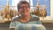 Klöppellehrerin Martina Simon.