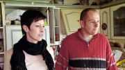 Antje und Michael kaufen für 49.000 Euro ein Fachwerkhaus mit acht Zimmern und 140 qm Wohnfläche. Doch in dem Haus hat zuvor ein Messie gelebt.
