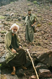 Moses (Ben Kingsley, vorne)