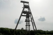 Émile Zola widmet sein Werk „Germinal“ den Kohlerevieren des nordfranzösischen Anzins, seinen Bewohnern und dem Arbeiterkampf.