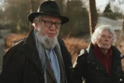 Das Ehepaar Brandes engagiert sich im Verein Pro-Stolpersteine in Schwenningen gegen das Vergessen von Naziverbrechen und dem Widerstand dagegen.