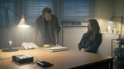 Kommissarin Rita Berg (Nina Gummich, re.) und ihr Kollege Jens Auer (Florian Karlheim, li.) versuchen, den Fall zu lösen.