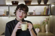 Köchin Lucie hat die sogenannte goldene Milch mit Ingwer, Kurkuma und Safran zubereitet.