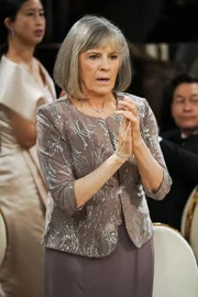Marjorie (Mimi Kennedy)