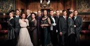 (v.li.n.re.) Nina Proll (Katharina Schratt), Laurence Rupp (Hans-Georg von Traunstein), Josefine Preuß (Constanze von Traunstein), Peter Simonischek (Peter von Traunstein), Jasna Fritzi Bauer (Marie), Robert Palfrader (Portier Mayr), Ursula Strauss (Anna Sacher), Gerhard Liebmann ((Wagner), Bernhard Schir (Julius Schuster), Florian Stetter (Maximilian Aderhold), Julia Koschitz (Martha Aderhold) Robert Stadlober (Lechner).