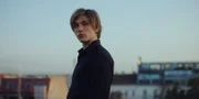 Nicolas Dardenne (Gustav Schmidt) hadert mit seinen Gefühlen und ist bereit zum äußersten zu gehen.