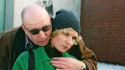 Gomulka (Andreas Conrad) droht damit, Walter zu töten. Ines (Anna Holmes) bietet sich freiwillig an, dies für Gomulka zu übernehmen. Spielt Ines ein gefährliches Doppelspiel, oder will sie Walter wirklich umbringen?