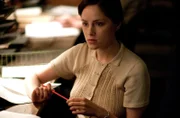 Lucy (Sophie Rundle)