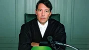 RTL "Strafgericht"-Richter Ulrich Wetzel hat den Vorsitz im Prozess gegen die Mörderinnen von Jörg Baumann.