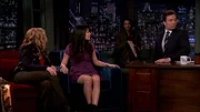 L-R: Sam Puckett (Jennette McCurdy), Carly Shay (Miranda Cosgrove), Spencer Shay (Jerry Trainor), Jimmy Fallon (Jimmy Fallon)