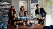 Das Team um Eric Beaumont (Luke Roberts)