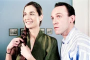 Stockinger "Stille Wasser" Im Bild: Anja Schiller, Karl Markovics.