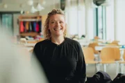 Schauspielerin und Musicaldarstellerin Susanne Kunz bringt viel Bühnenerfahrung mit, die sie mit dem inklusiven Chor von insieme Aarau-Lenzburg teilt.