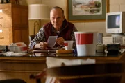 Dopesick Staffel 1 Folge 1 Michael Keaton als Dr. Samuel Finnix