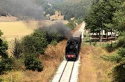 Hinter dem Majella-Tunnel verläuft die Strecke auf der Altipiani Maggiori D’Abruzzo – einer Hochebene.