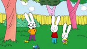 Ferdinand (l.), Simon (M.) und Franz (r.) freuen sich über die vom Baum fallenden Spielzeuge, die Simon und Ferdinand dort heimlich für den kleinen Franz versteckt haben.