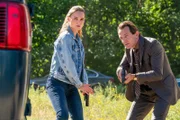 Lucy Elbe (Josephin Busch) und Oliver Radek (Hans-Werner Meyer) müssen eine gefährliche Situation entschärfen.