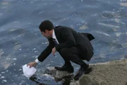 Macht eine interessante Entdeckung: Det. Scott Valens (Danny Pino)