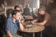 Der junge John Hammond (Bradley Hall) ist geplagt von seinen Sorgen und dem schlecht laufenden Geschäft seiner Familie. In seinem Frust betrinkt er sich im "Red Lion". Hat er in seinem Alkoholrausch etwas getan, was er nicht mehr rückgängig machen kann?
