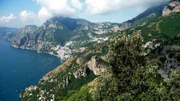 Der Weg der Götter bietet beste Aussichten, hier auf Positano.