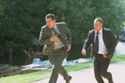 DS Dan Scott (John Hopkins, l.) und DCI Tom Barnaby (John Nettles, r.).
