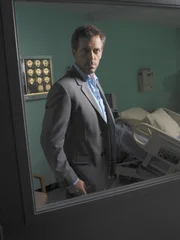 Dr. Gregory House (Hugh Laurie)