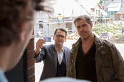 Finn Kiesewetter (Sven Martinek, r.) und Lars Englen (Ingo Naujoks, l.) versuchen den Hilgens auf die Spur zu kommen.