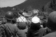 Amerikanische Siegesparade in Garmisch-Partenkirchen im Mai 1945.