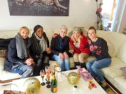V.l.: Petra, Vera, Julia, Michaela und Jennifer