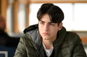 Maxim Mietaler (Robin Lange) soll sich zu den Vorwürfen am Tod eines Mitschülers beteiligt zu sein, äußern.