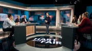 Zu Gast bei Louis Klamroth (M) v.l.n.r.: Tobias Exner, Isabel Grupp-Kofler, Tilman Kuban, Andreas Bovenschulte, Louis Klamroth, Heidi Reichinnek, Anna Mayr und Sasa Zatata.