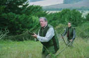 Munro Hilliar (John Nettleton, l.).