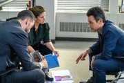 (v.l.n.r.) Special Agent Omar Adom 'OA' Zid (Zeeko Zaki); Special Agent Maggie Bell (Missy Peregrym); Special Agent Stuart Scola (John Boyd)