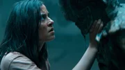 Wendie (Capucine Malarre) kommt ihrem Vater zur Hilfe und stellt sich dem Bugul-Noz mutig in den Weg.