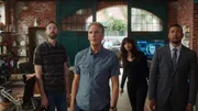 (v.l.n.r.) Sebastian Lund (Rob Kerkovich); Dwayne Pride (Scott Bakula); Tammy Gregorio (Vanessa Ferlito); Quentin Carter (Charles Michael Davis)